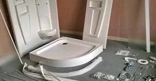 Установка и монтаж душевых кабин от 4159 руб. в Великих Луках - СантехДомВкл